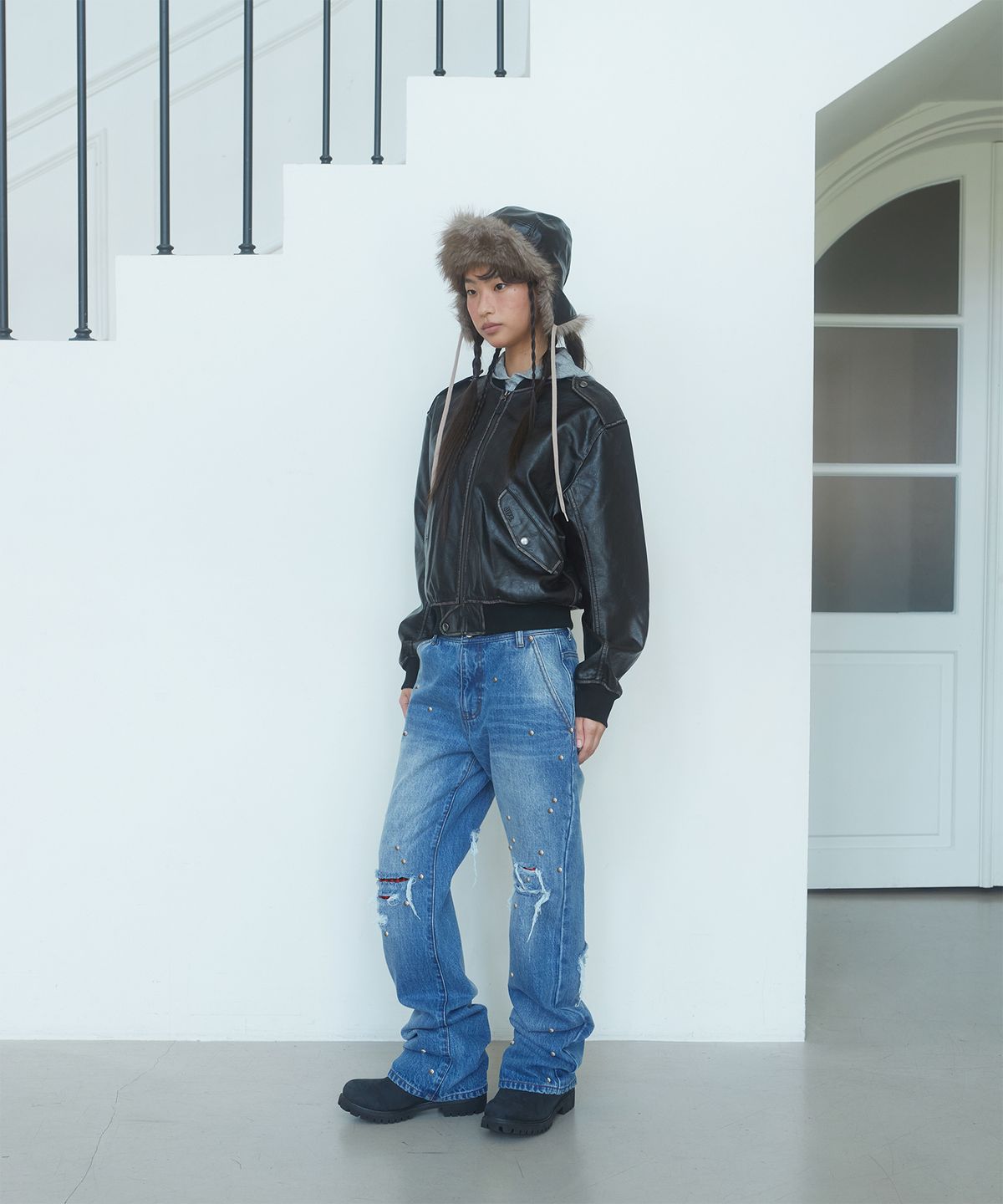 데프가먼츠(DEFGARMENTS) STUD CHECK PATCH FLARE JEANS [BLUE]