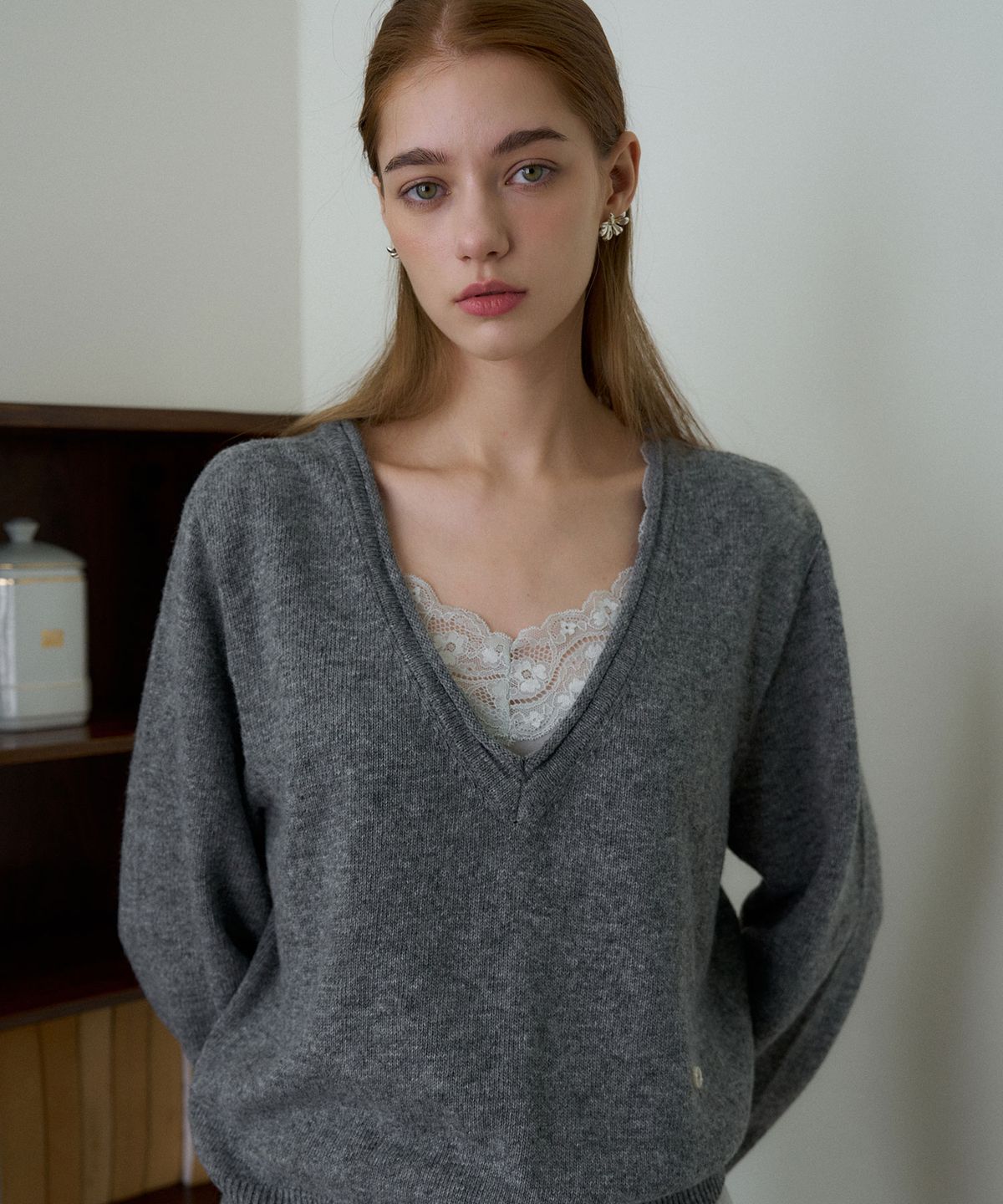헤인트(HAINT) ORVET DEEP V-NECK KNIT_GRAY