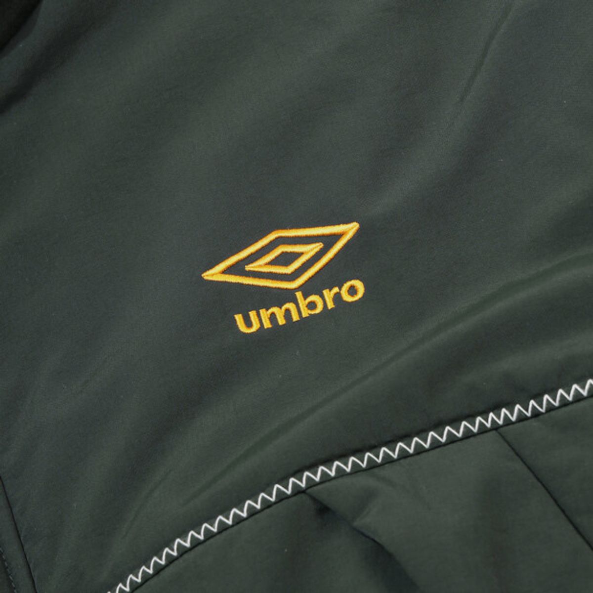 엄브로(UMBRO) 더비클럽 논사시 스탠넥 패딩 봄버 자켓 그린 UR321CPJ92