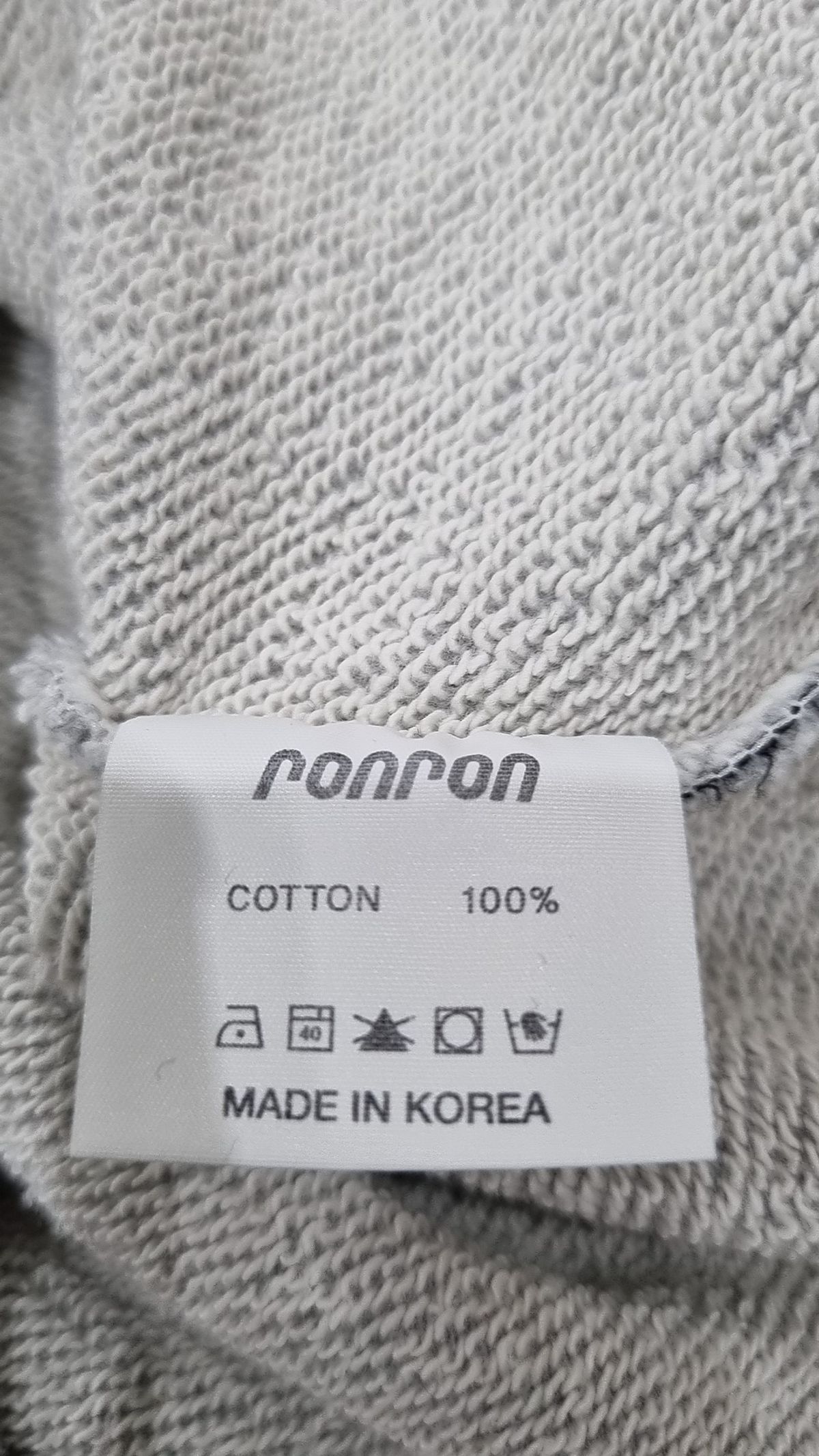 론론(RONRON) 맨투맨/스웨트셔츠 FREE