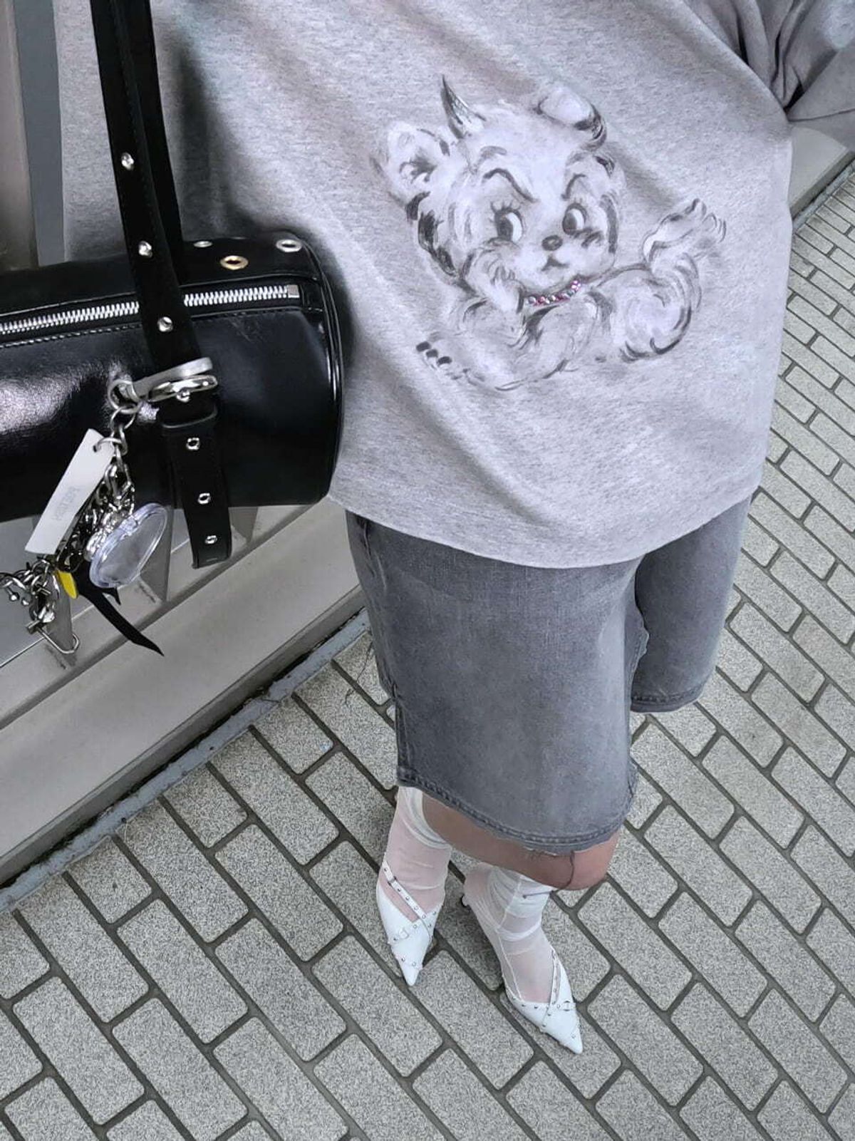 포에티시(POETISH) ANGMAGOM OFF-SHOULDER T-SHIRT AW6SE218_12