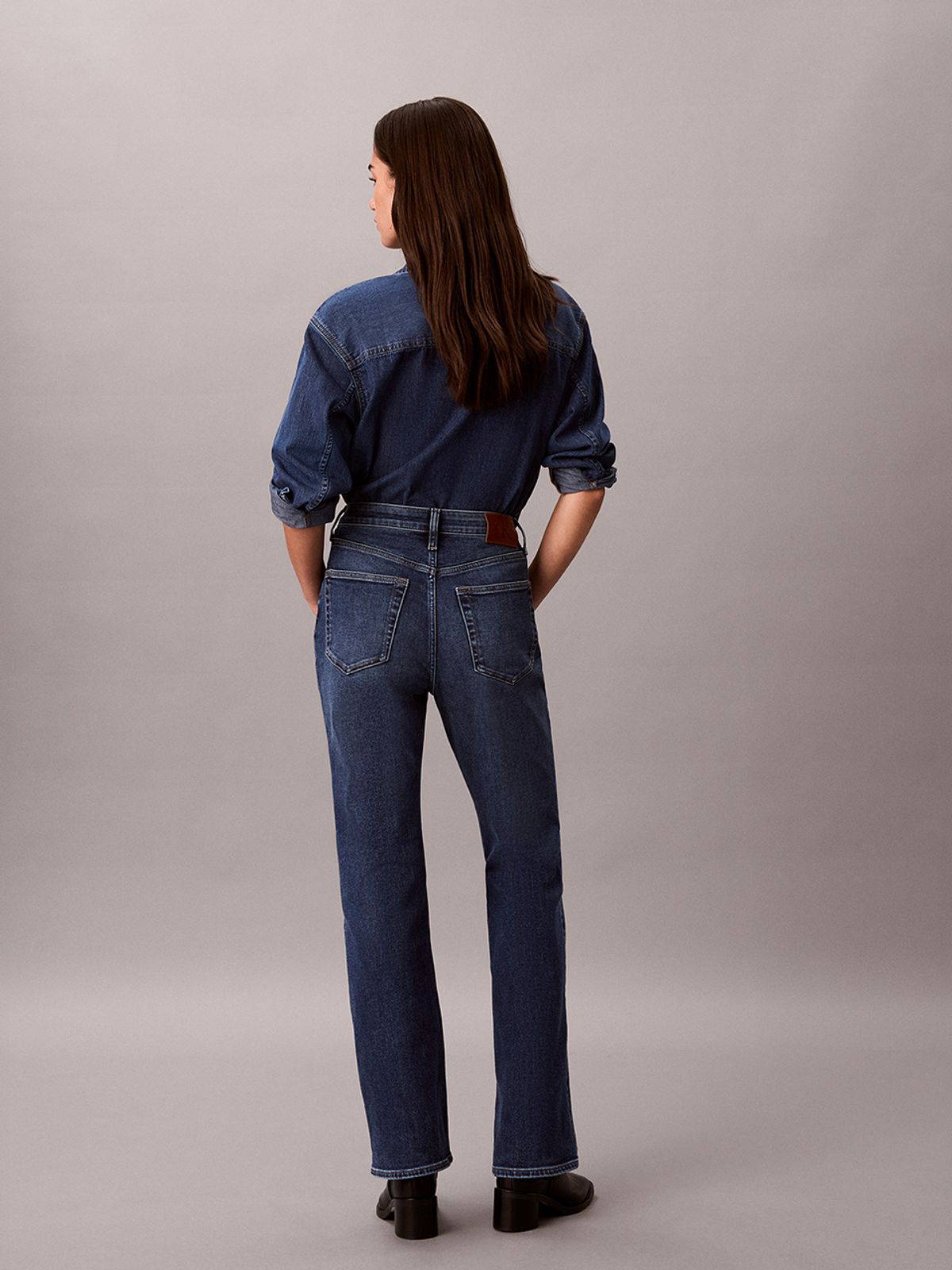 캘빈클라인 진(CALVIN KLEIN JEANS) 여성 하이라이즈 부츠컷 인디고 데님 47J770G 0KH
