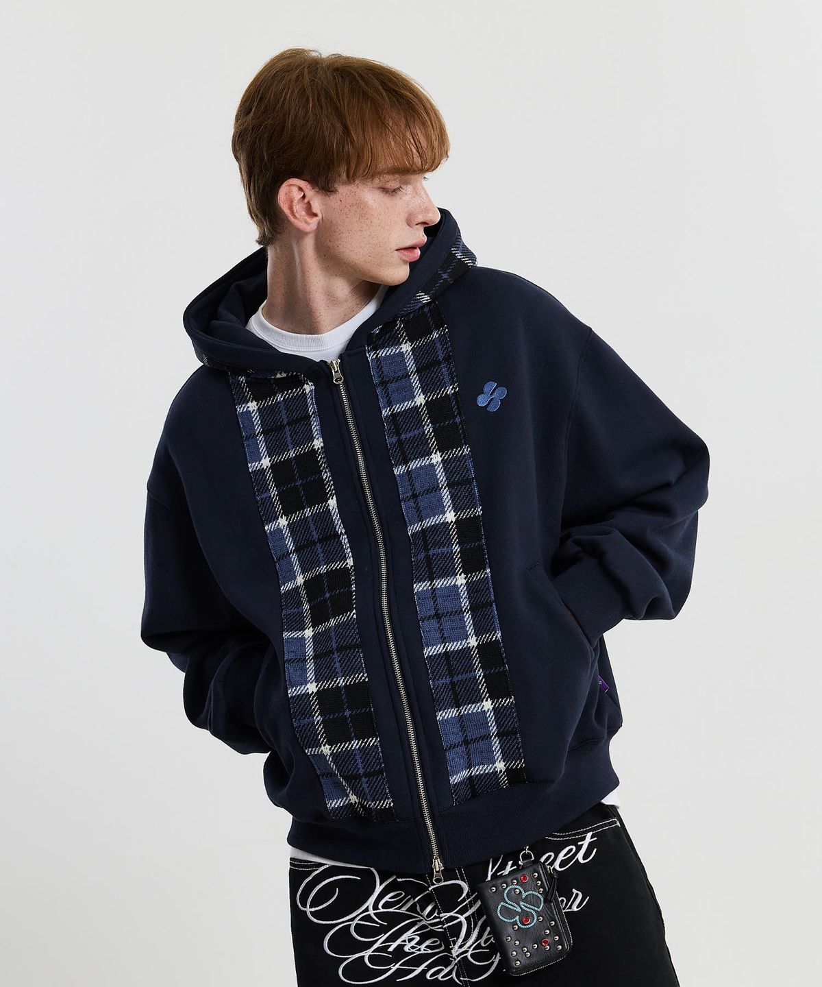 후드후드(HOODHOOD) 체크 배색라인 후드 집업 네이비