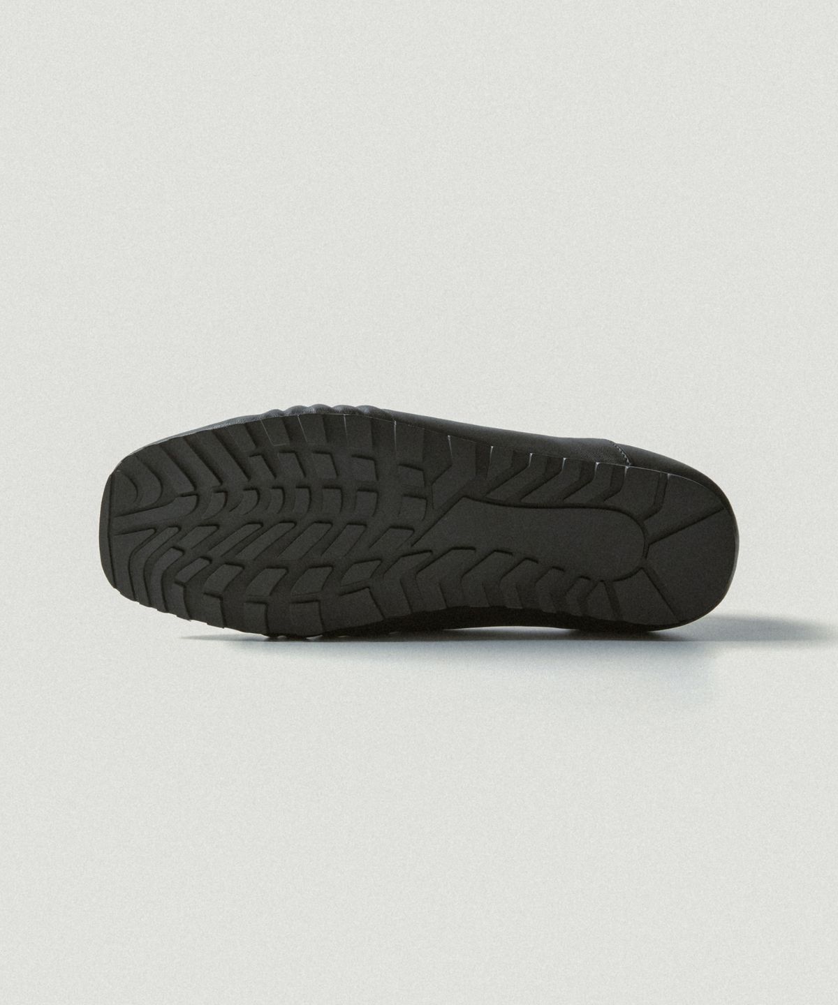 모노리스(MONOLESS) PLEATS (BLACK)