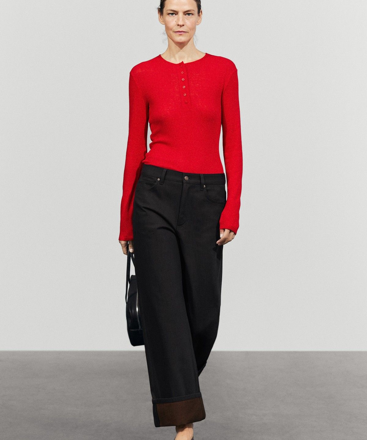 마시모두띠(MASSIMO DUTTI) 와이드 레그 미드라이즈 턴업 디테일 진