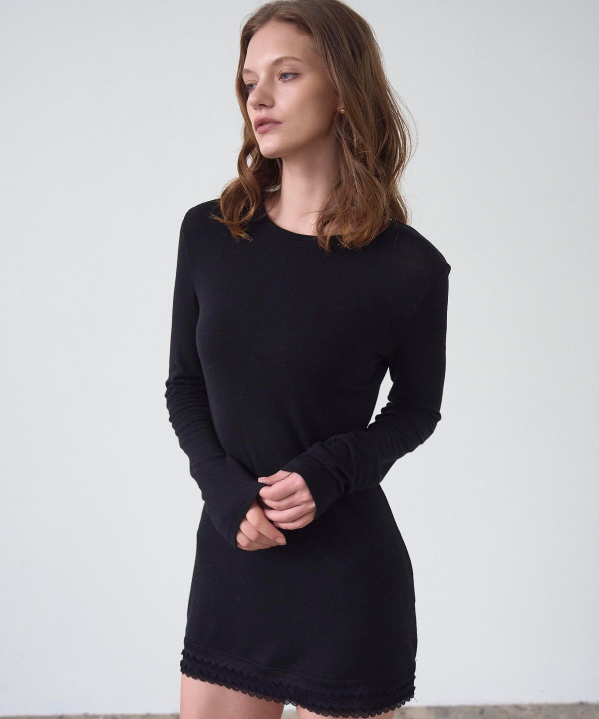 신앤리(SSIN AND LEE) Melt Lace Mini Dress Black
