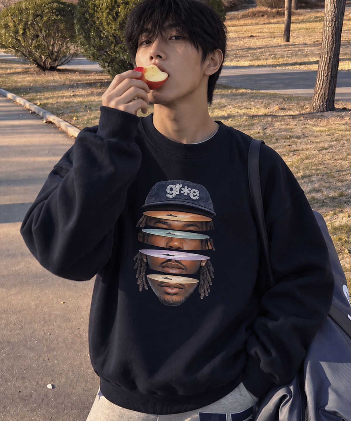 그레이버 오디너리(GRAVER ORDINARY) [ODNR UNISEX]Face Grae 맨투맨_Gray