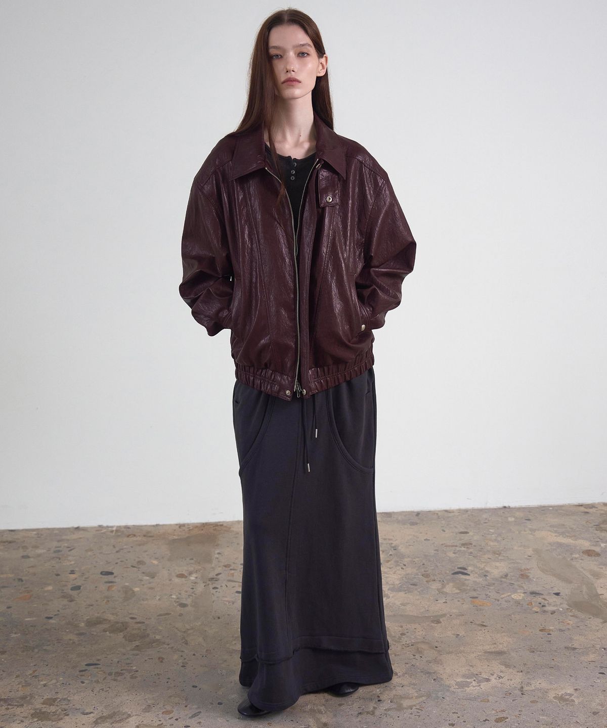 신앤리(SSIN AND LEE) Backstage High-Neck Leather Jacket Burgundy
