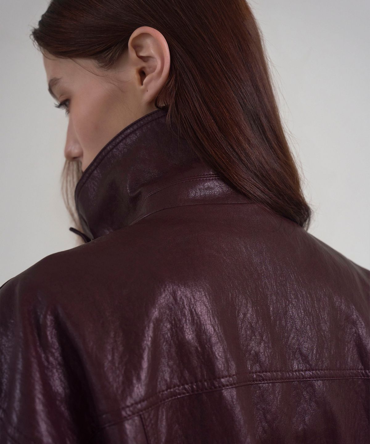 신앤리(SSIN AND LEE) Backstage High-Neck Leather Jacket Burgundy