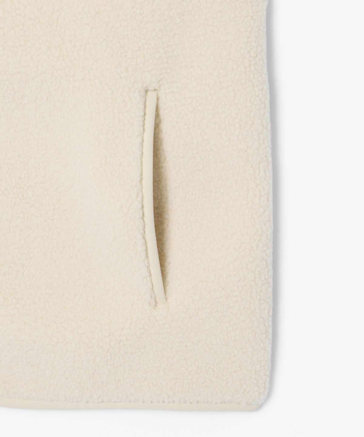 라코스테(LACOSTE) 남성 쉐르파 베스트 BH8670-56N 056