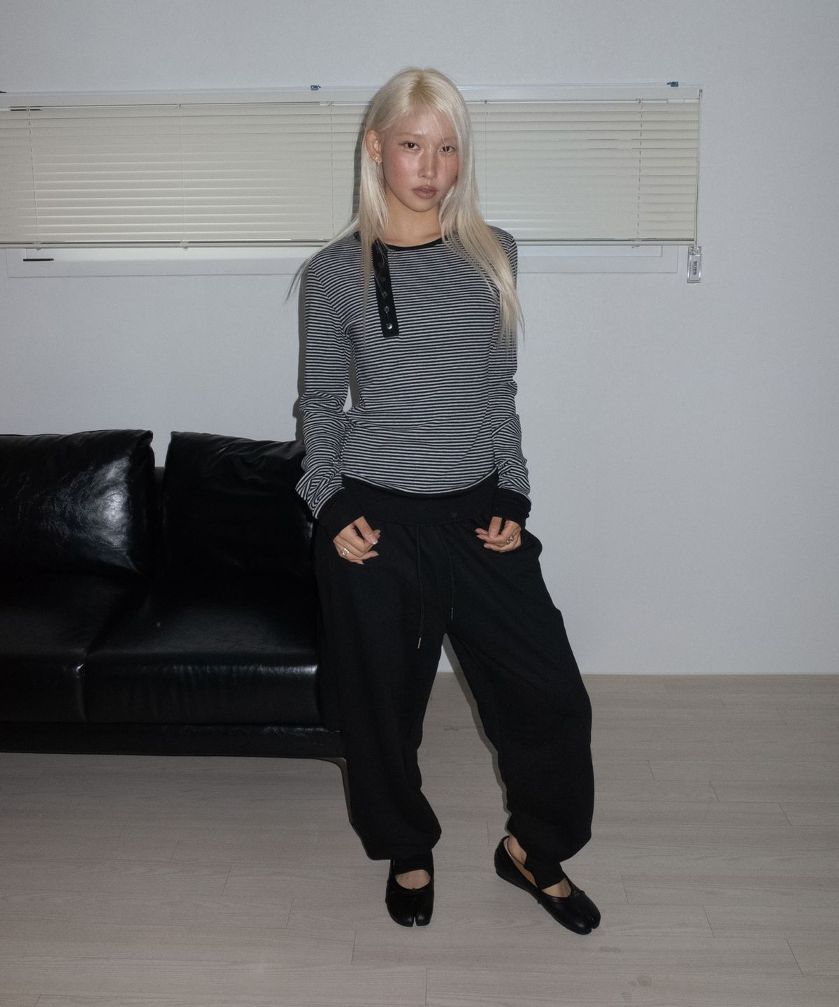 칙스(CHICKS) 레그워머 카프리 하렘 스웻 조거팬츠 블랙