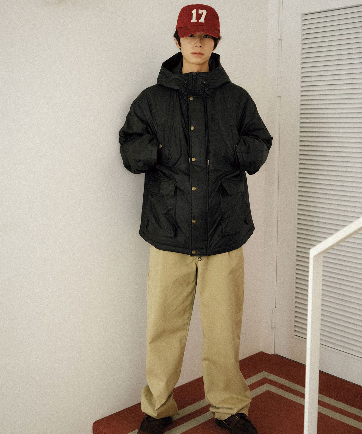 이우트(EEUT) THINSULATE FIELD JACKET / BLACK