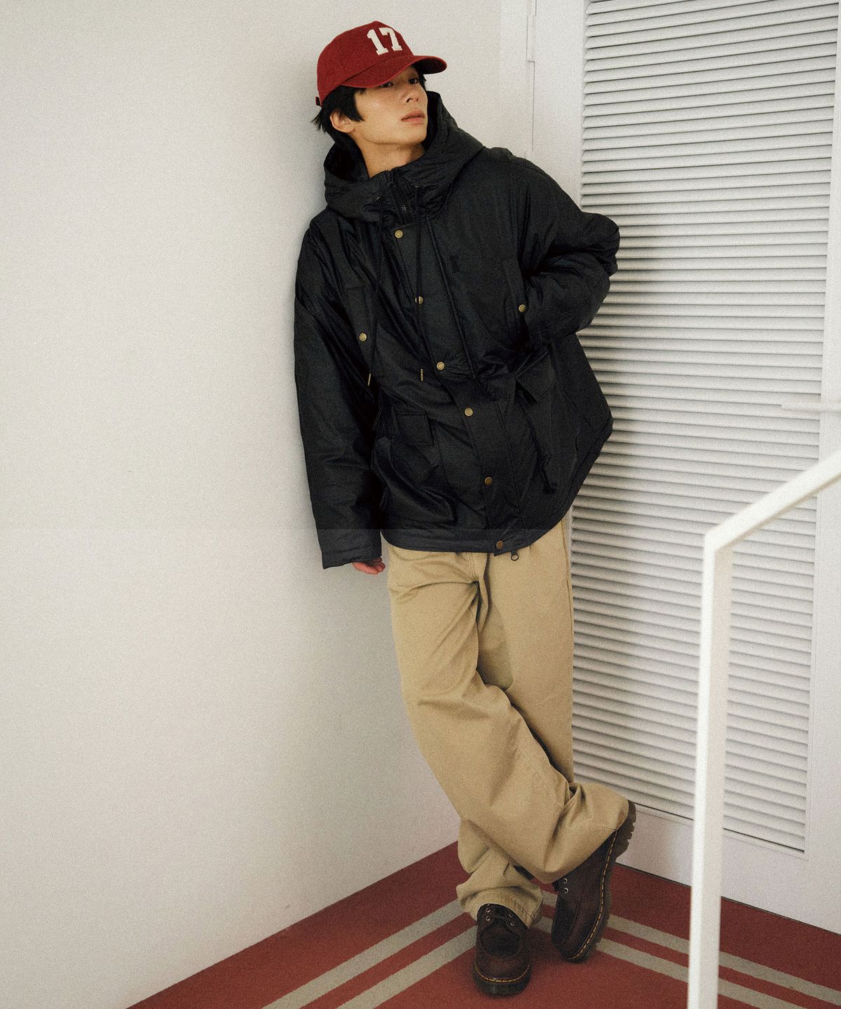 이우트(EEUT) THINSULATE FIELD JACKET / BLACK