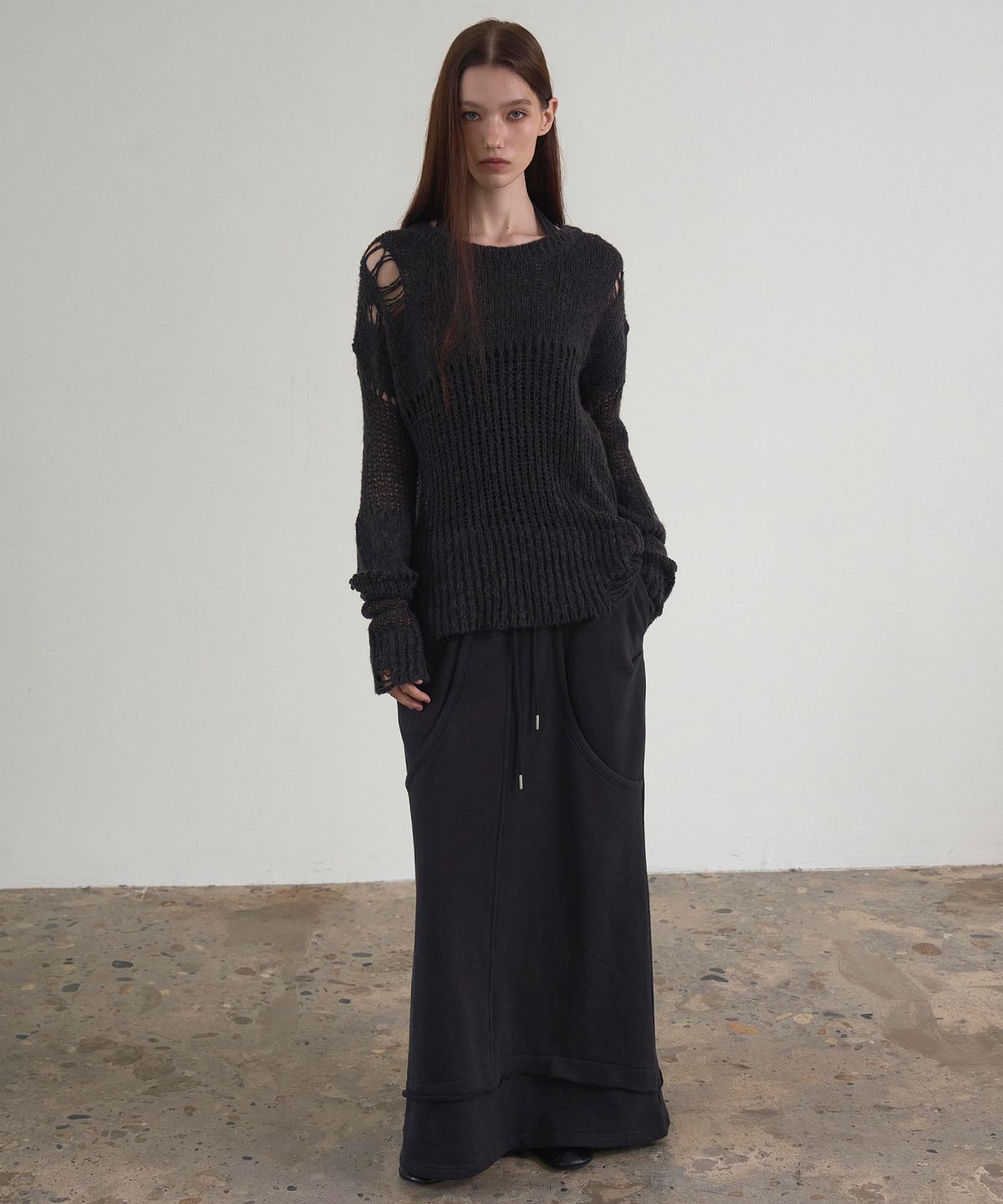 신앤리(SSIN AND LEE) Off-Duty Maxi Sweat Skirt Charcoal