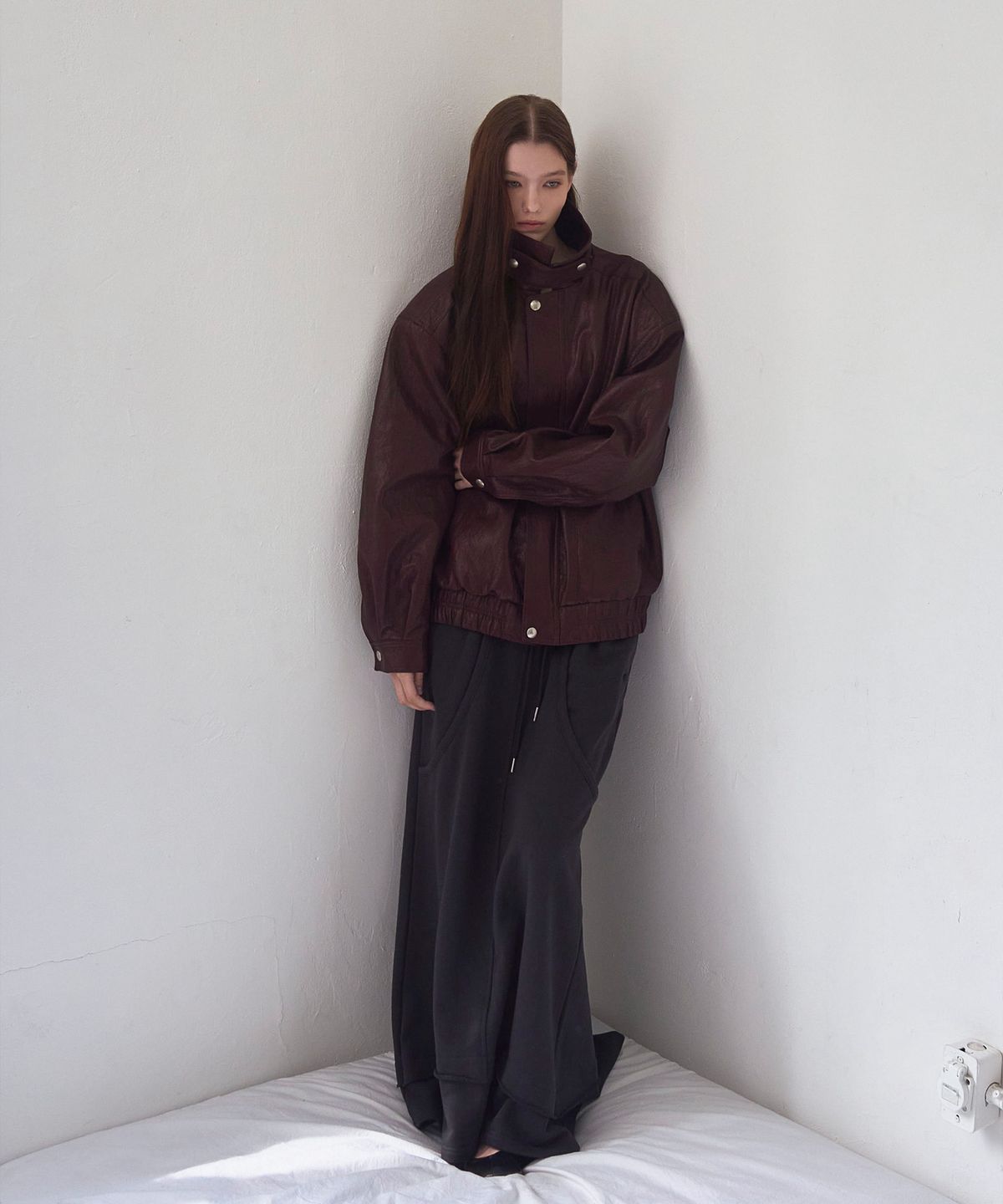 신앤리(SSIN AND LEE) Off-Duty Maxi Sweat Skirt Charcoal