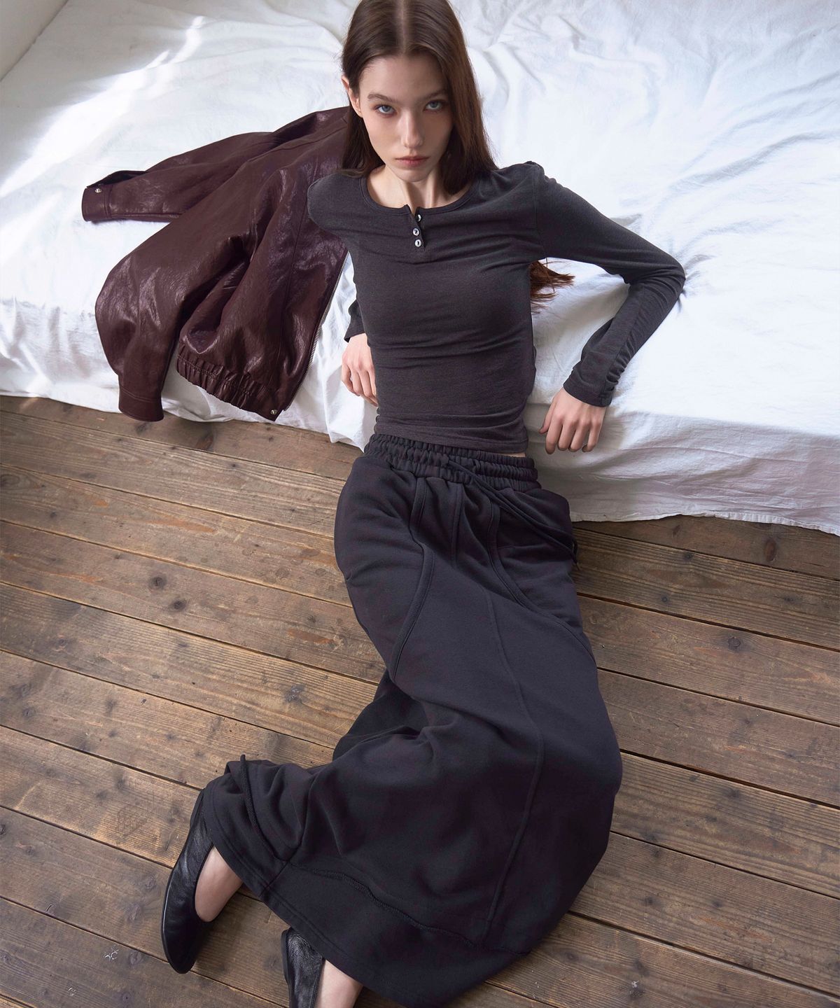 신앤리(SSIN AND LEE) Off-Duty Maxi Sweat Skirt Charcoal