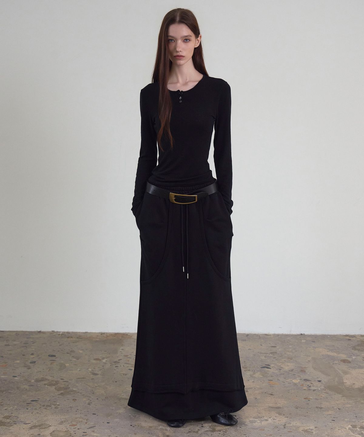 신앤리(SSIN AND LEE) Off-Duty Maxi Sweat Skirt Black
