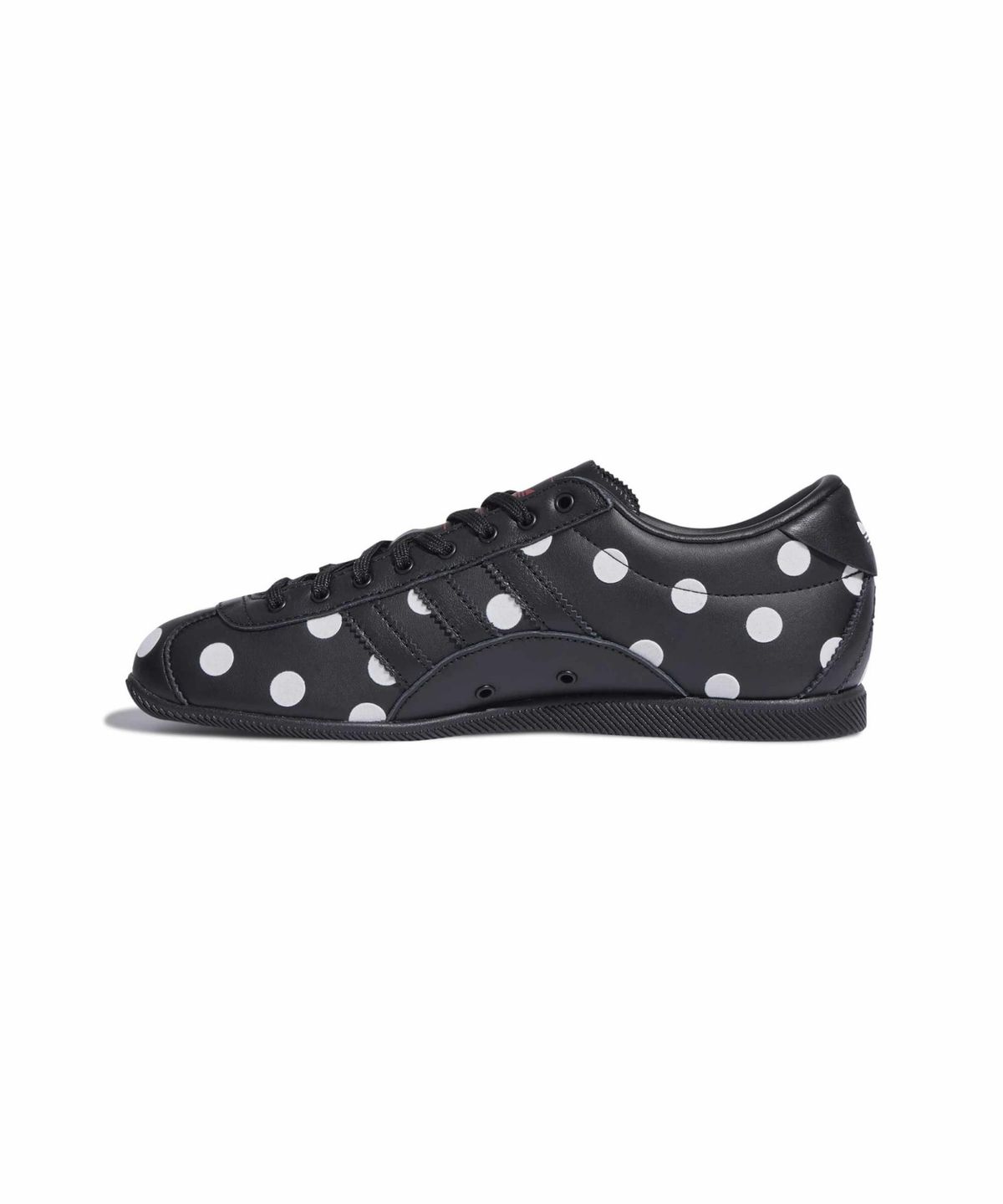 아디다스(ADIDAS) 안푸 - 블랙:화이트:레드 / LA1364