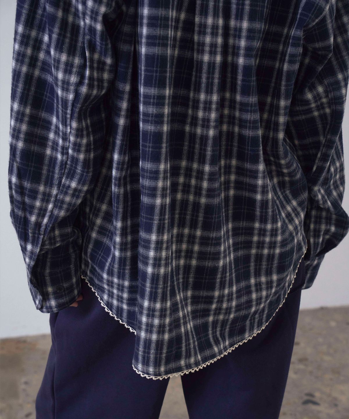 신앤리(SSIN AND LEE) Cottage Cotton Check Shirt Navy
