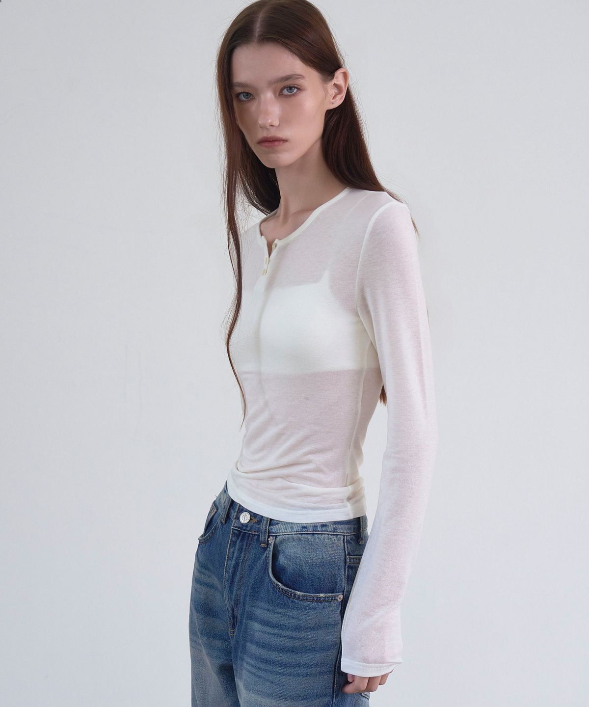 신앤리(SSIN AND LEE) Bare Henley Neck T-shirt White