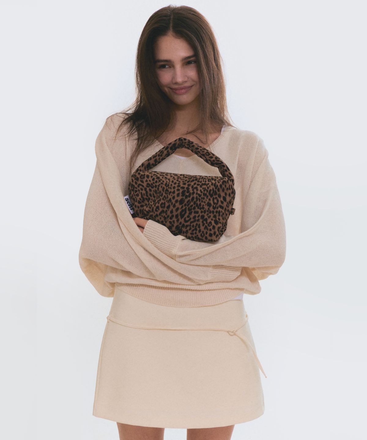세르(SEHR) Leopard Corduroy Pouch Bag (Brown)