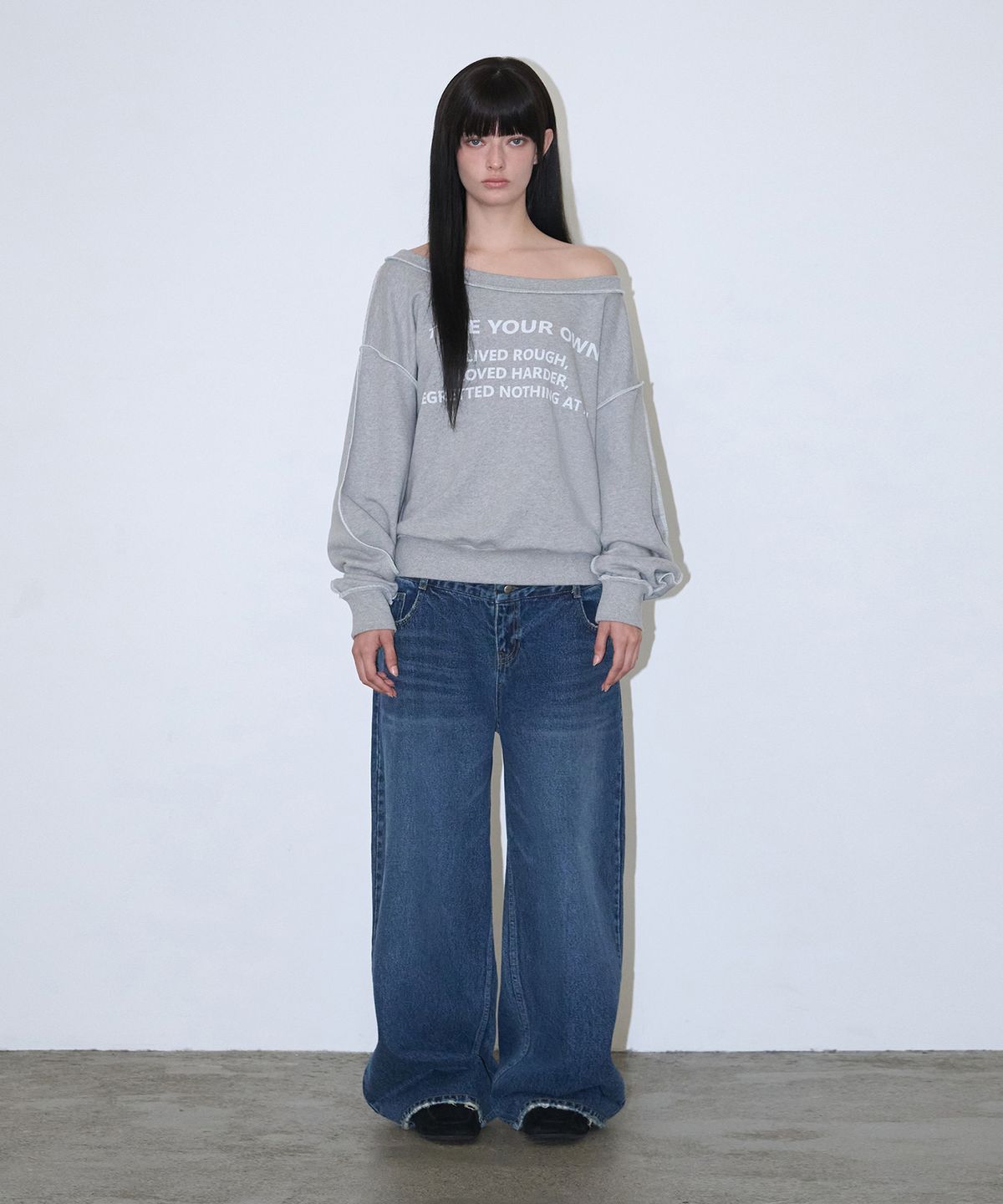 로타입(ROUGHTYPE) Color Stitch Off-shoulder Sweatshirt - Melange gray