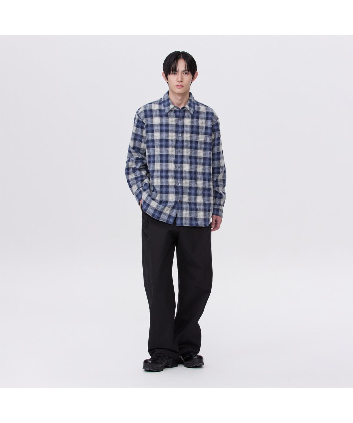 커스텀멜로우(CUSTOMELLOW) 블루 루즈핏 헤어리 체크 셔츠 CWSAA26624BUX