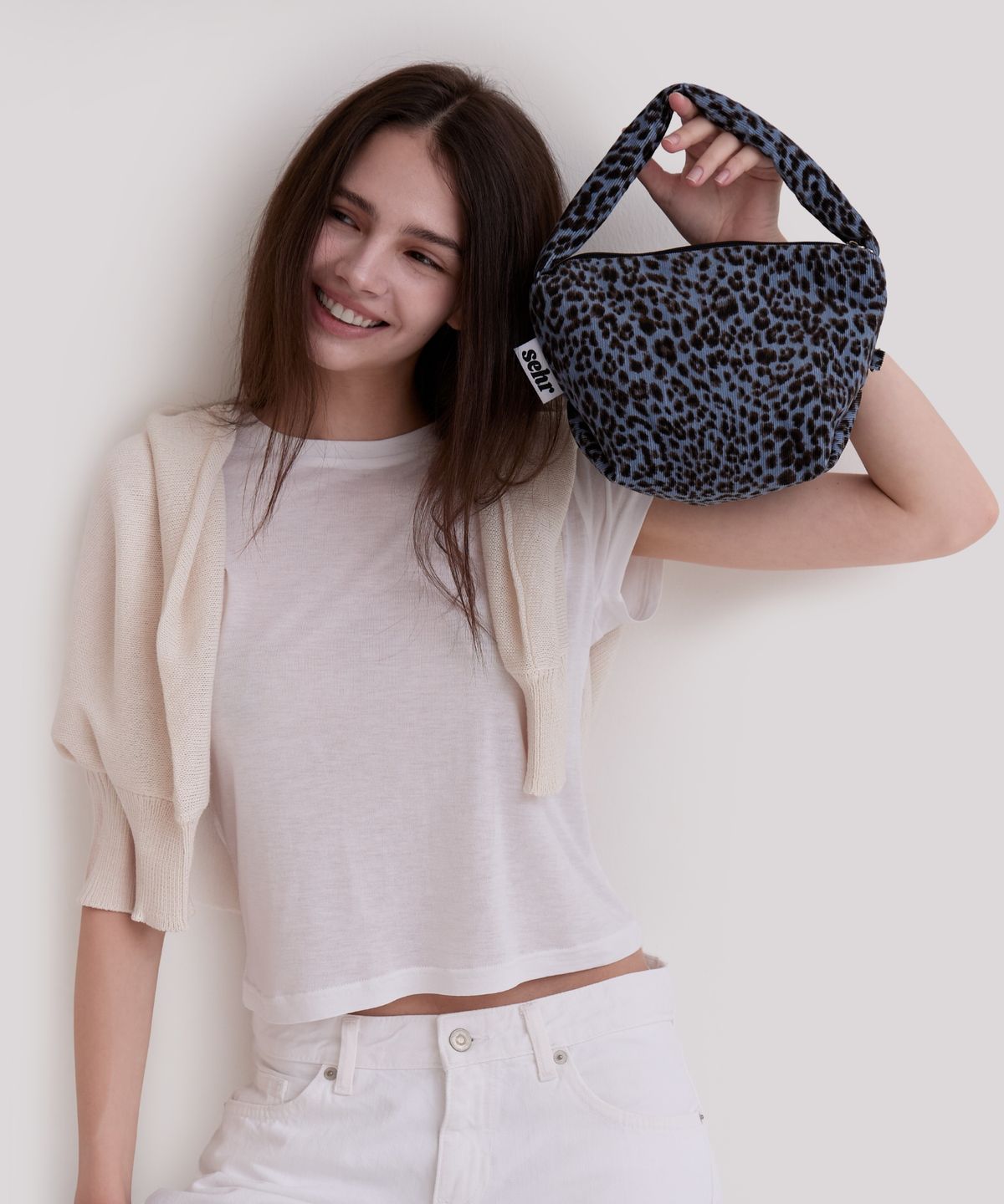 세르(SEHR) Leopard Corduroy Pouch Bag (Blue)