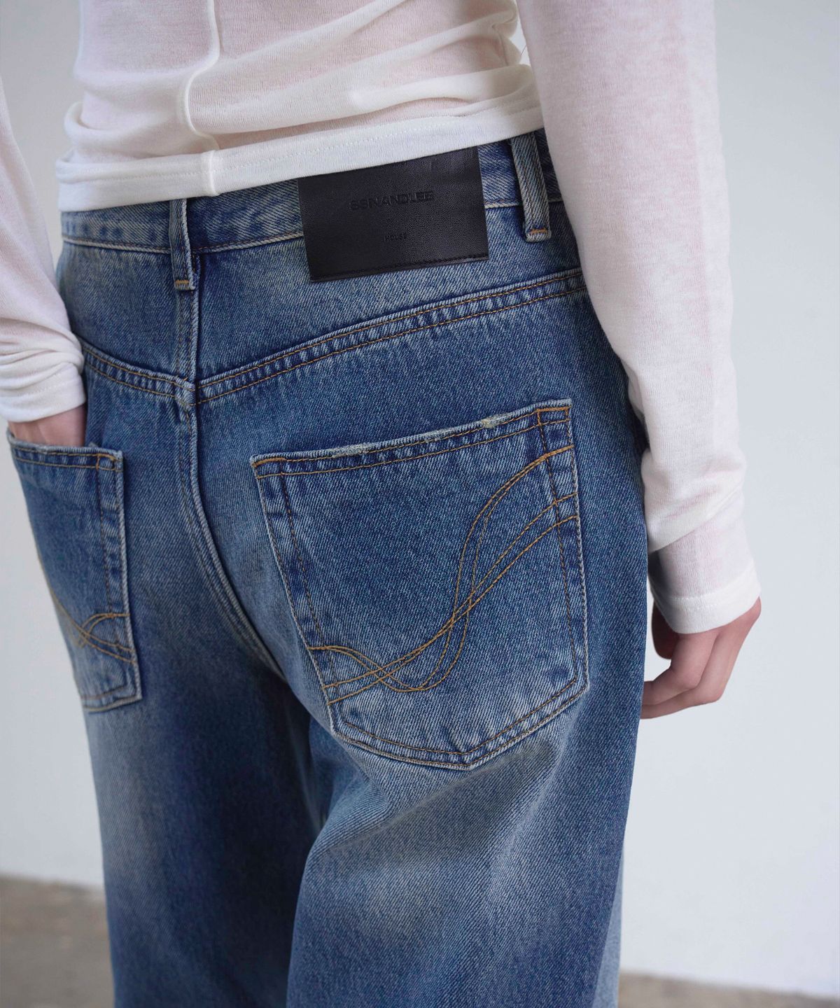 신앤리(SSIN AND LEE) Hailey Washed Denim Pants Mid Blue