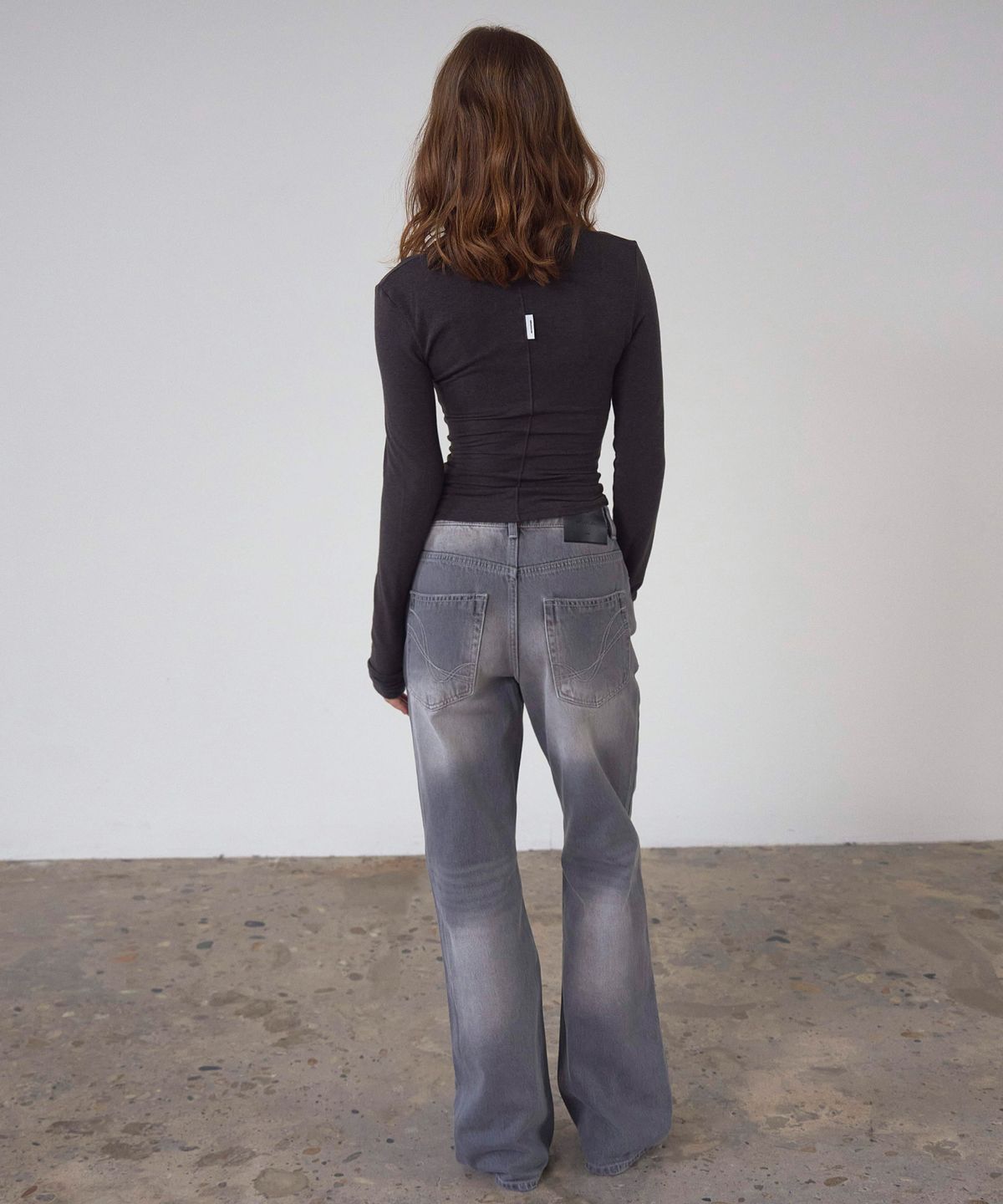 신앤리(SSIN AND LEE) Hailey Washed Denim Pants Grey