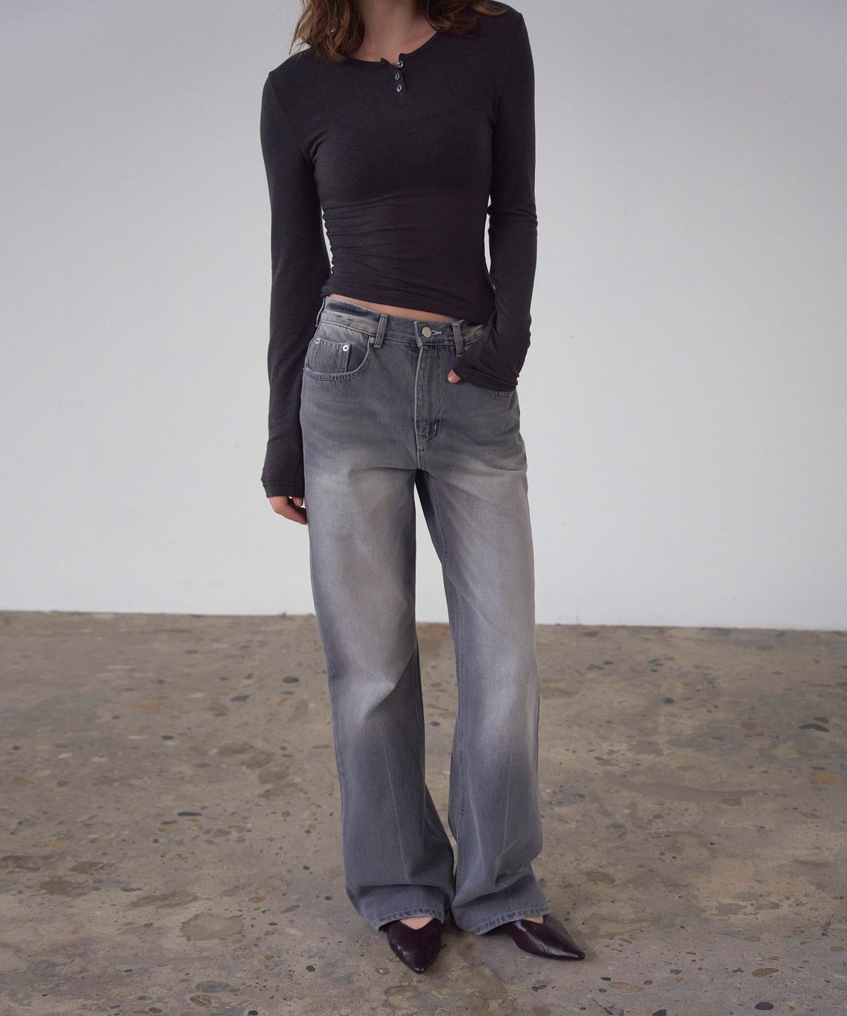 신앤리(SSIN AND LEE) Hailey Washed Denim Pants Grey