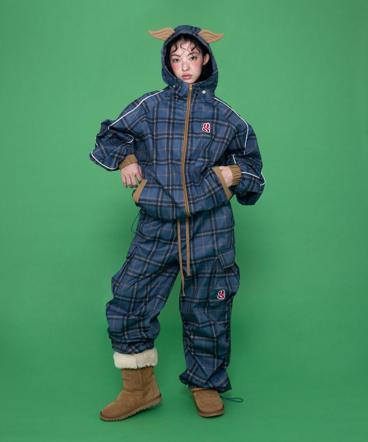 예그(YEGG) Wing Mix Check Windbreaker