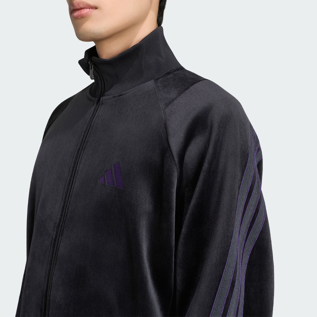 아디다스(ADIDAS) 스타디움 루즈 핏 벨루어 트랙 탑 KV5925