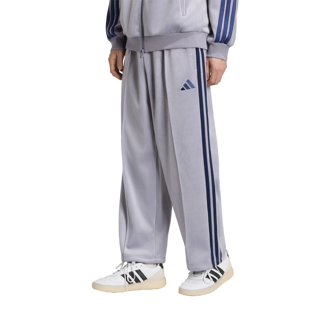 아디다스(ADIDAS) 스타디움 루즈 핏 벨루어 풀렝스 오픈 헴 트랙 팬츠 KV5903