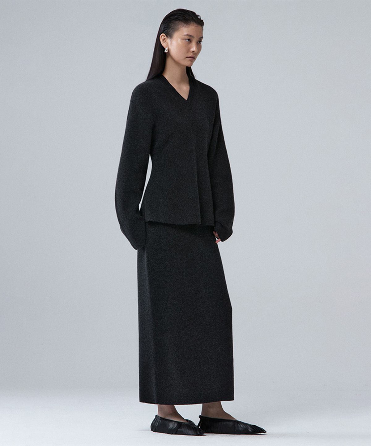 우마뭉(UMARMUNG) Wool cashmere double faced maxi skirt_Graphite