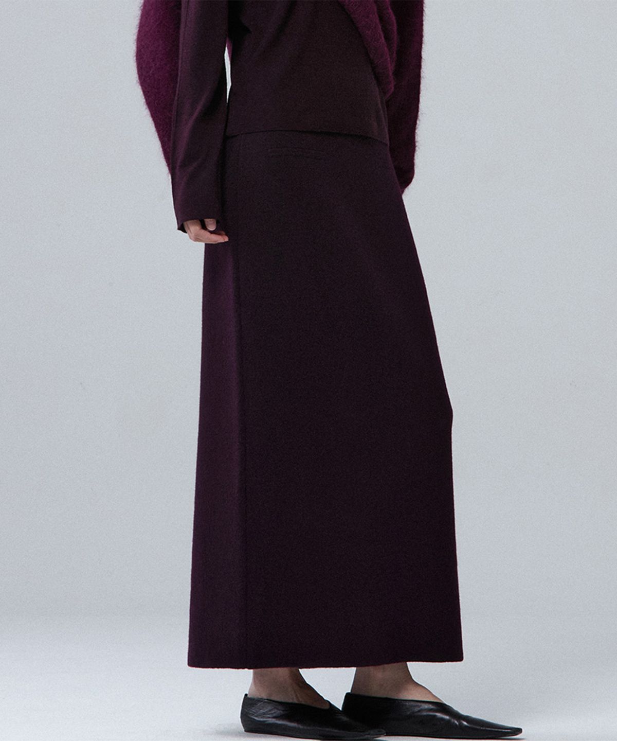 우마뭉(UMARMUNG) Wool cashmere double faced maxi skirt_Black berry