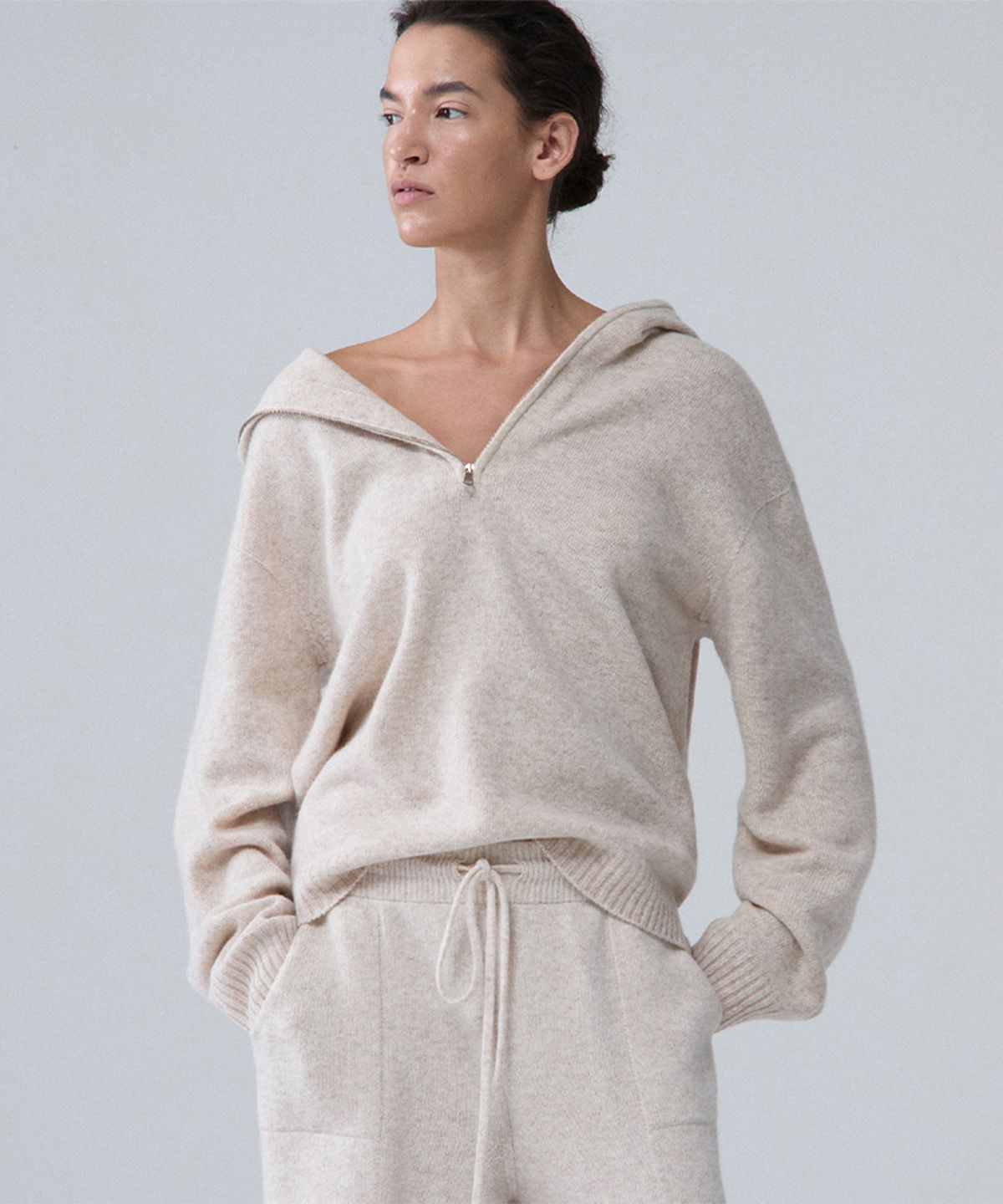 우마뭉(UMARMUNG) Super fine merino wool half zip up hooded pullover_Oatmilk