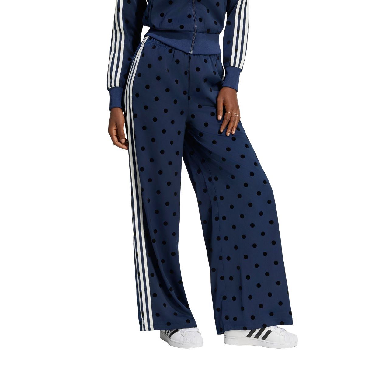 아디다스(ADIDAS) 새틴 폴카 닷 와이드 레그 팬츠 LI2844