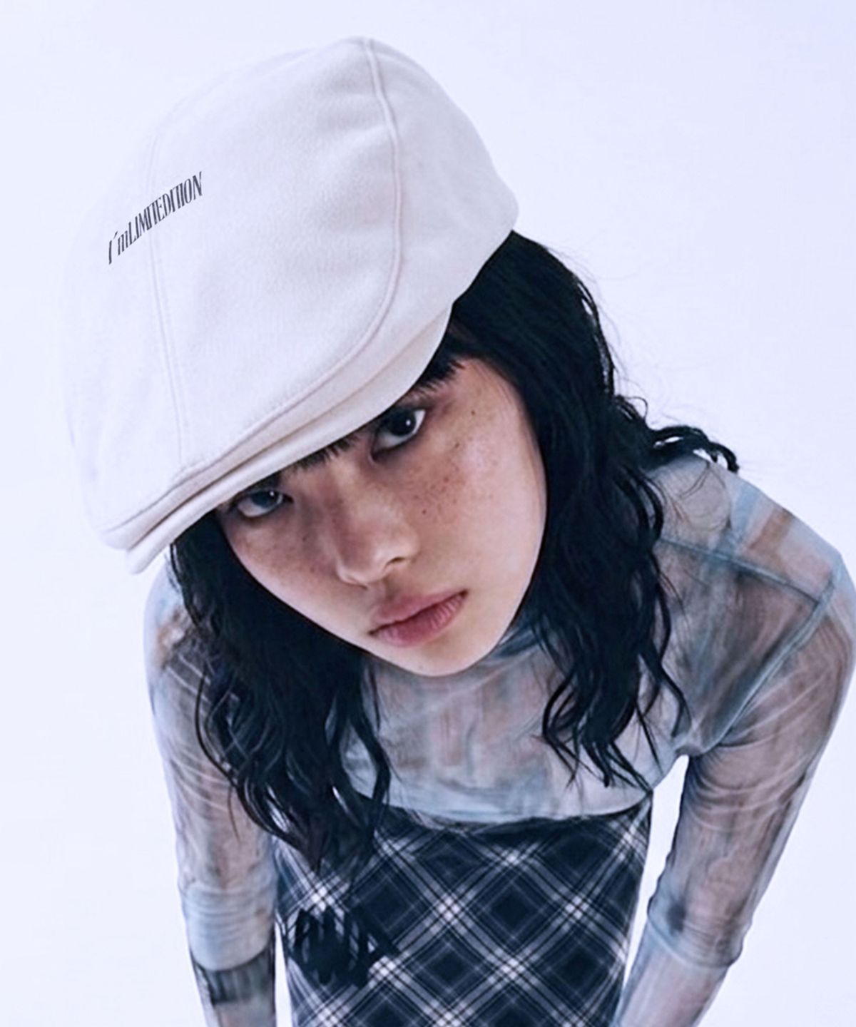 블랙블론드(BLACKBLOND) 8287 리미티디션 스웨이드 뉴스보이 캡 (아이보리)