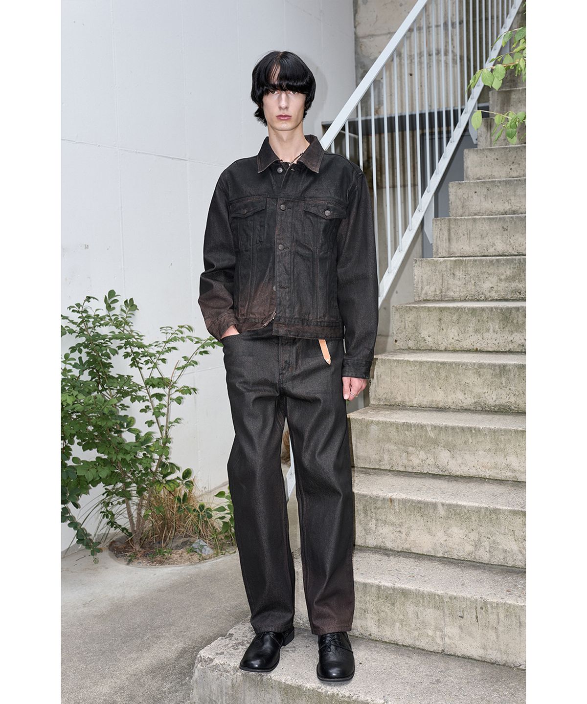 유체 프레타 포르테(YOUCHE PRET A PORTER) SI HAND COATED STRAIGHT DENIM Burnt Black