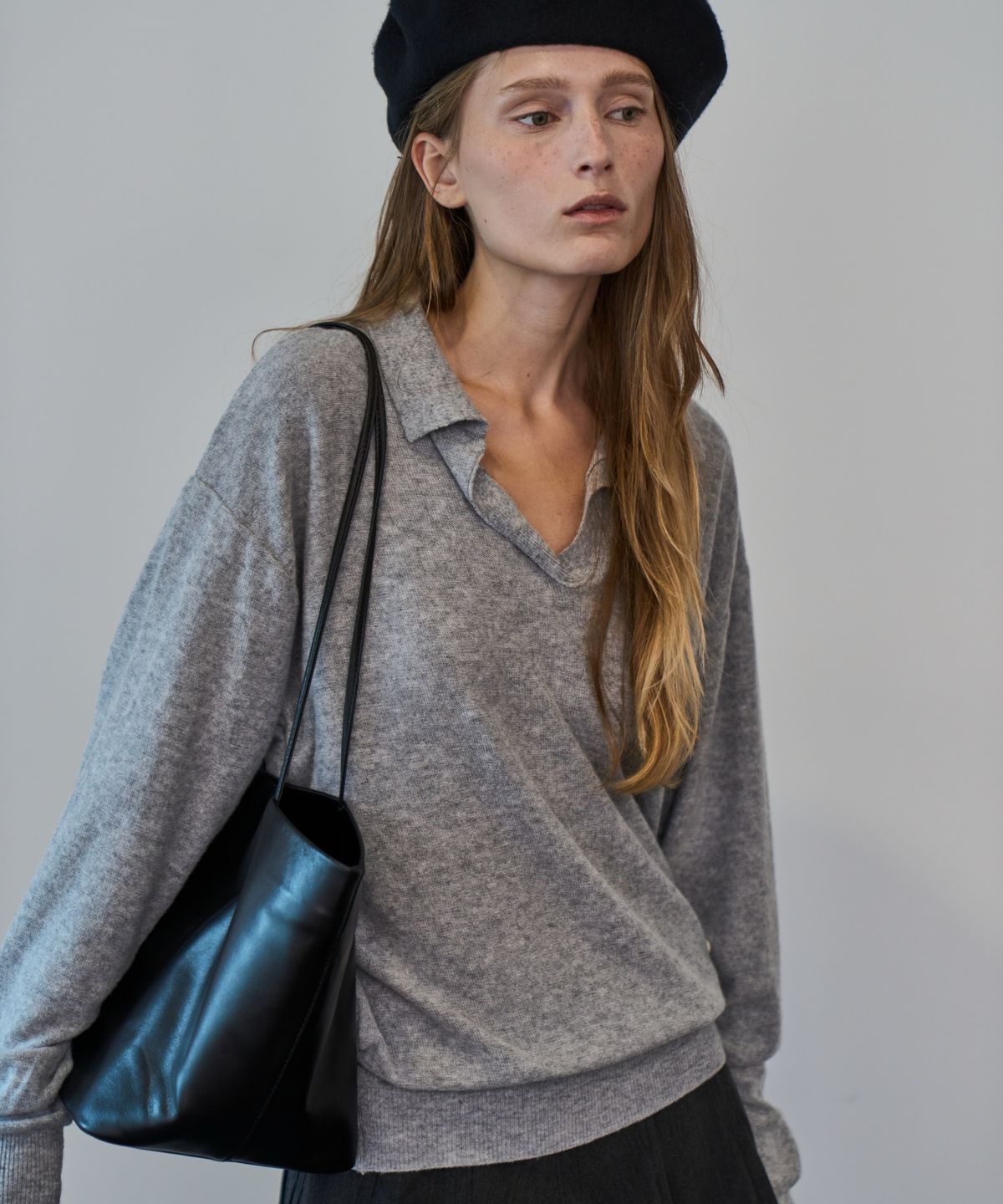 그리다제이(GRIDAJ) [GridaJ] Wool Blend Open Collar Pullover Knit - Gray