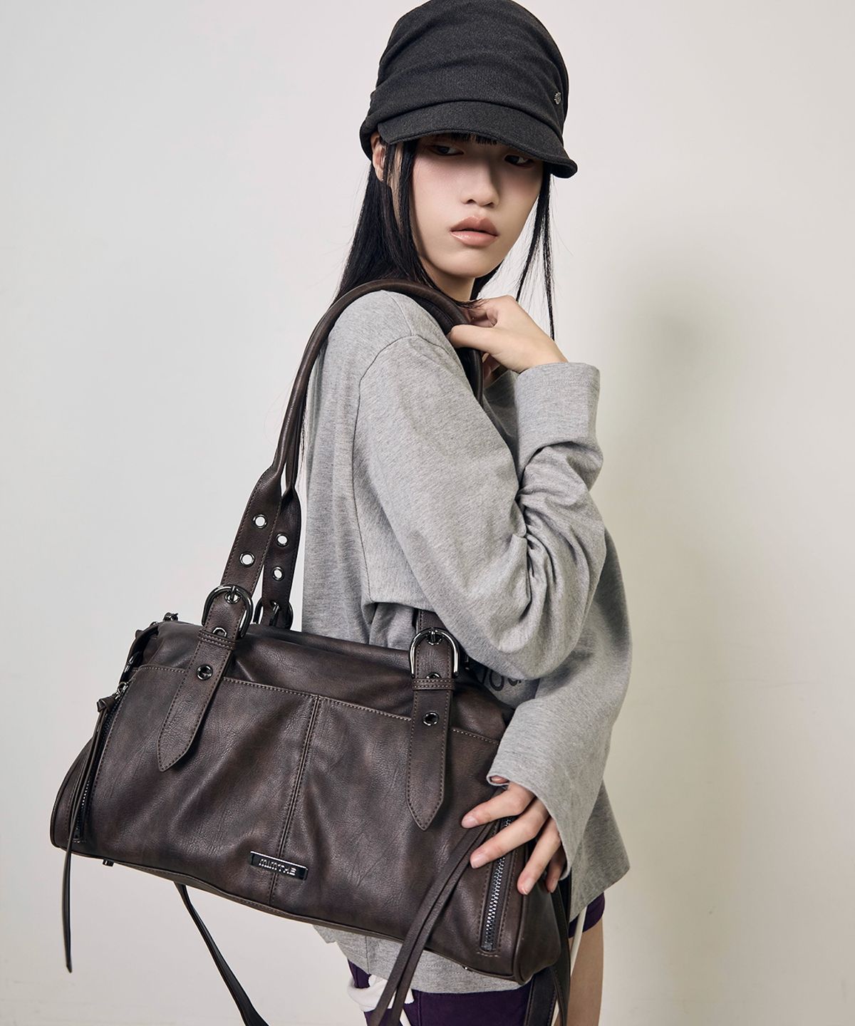 밈더워드로브(MIMTHEWARDROBE) [밈더 X 해나] Cheeky Motor Bag_Brown