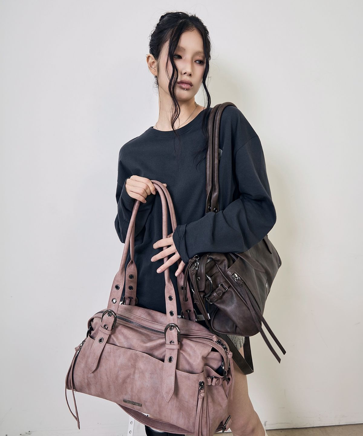 밈더워드로브(MIMTHEWARDROBE) [밈더 X 해나] Cheeky Motor Bag_Pink