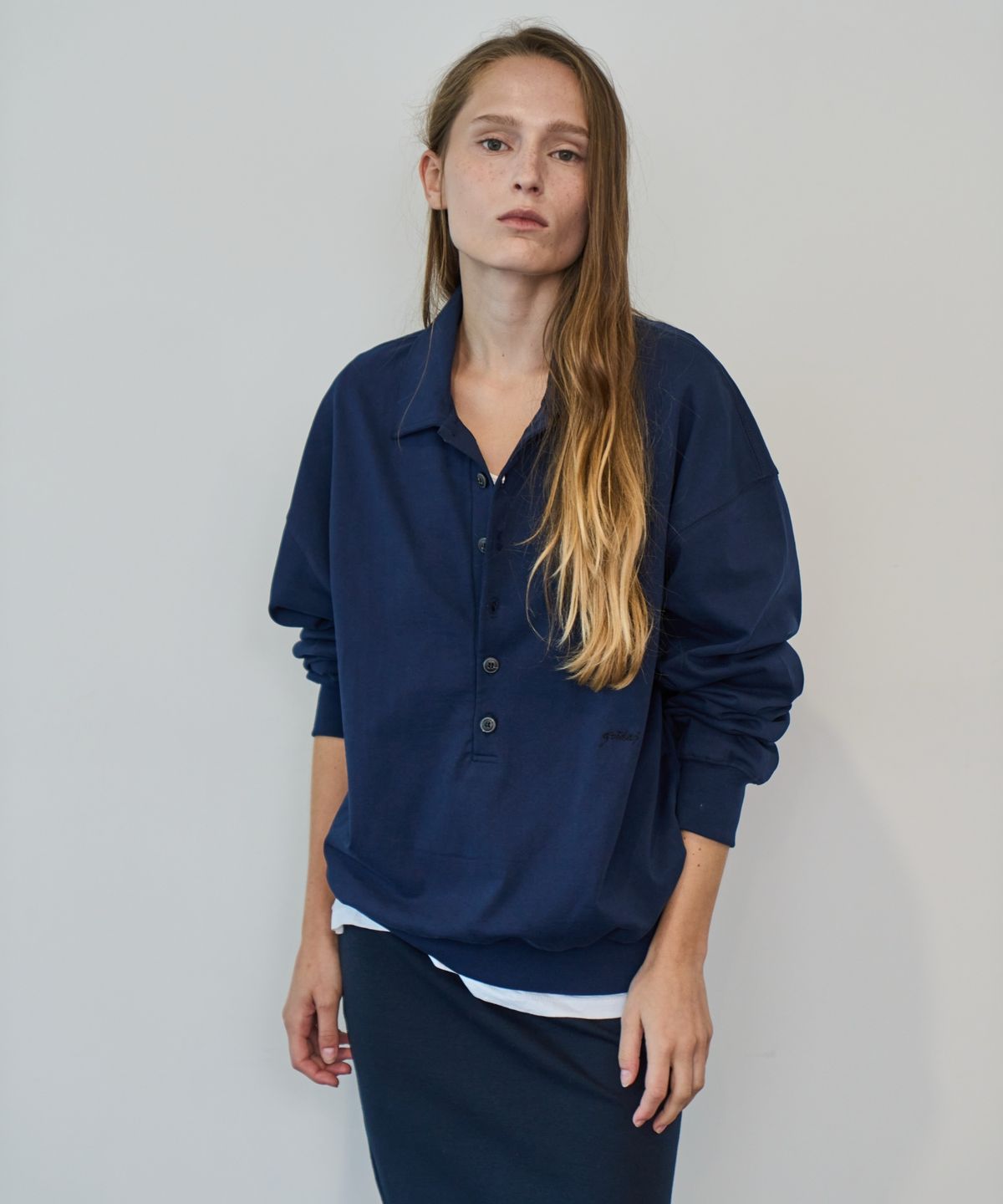 그리다제이(GRIDAJ) [Signature] Overfit Collared Sweatshirt  _ navy