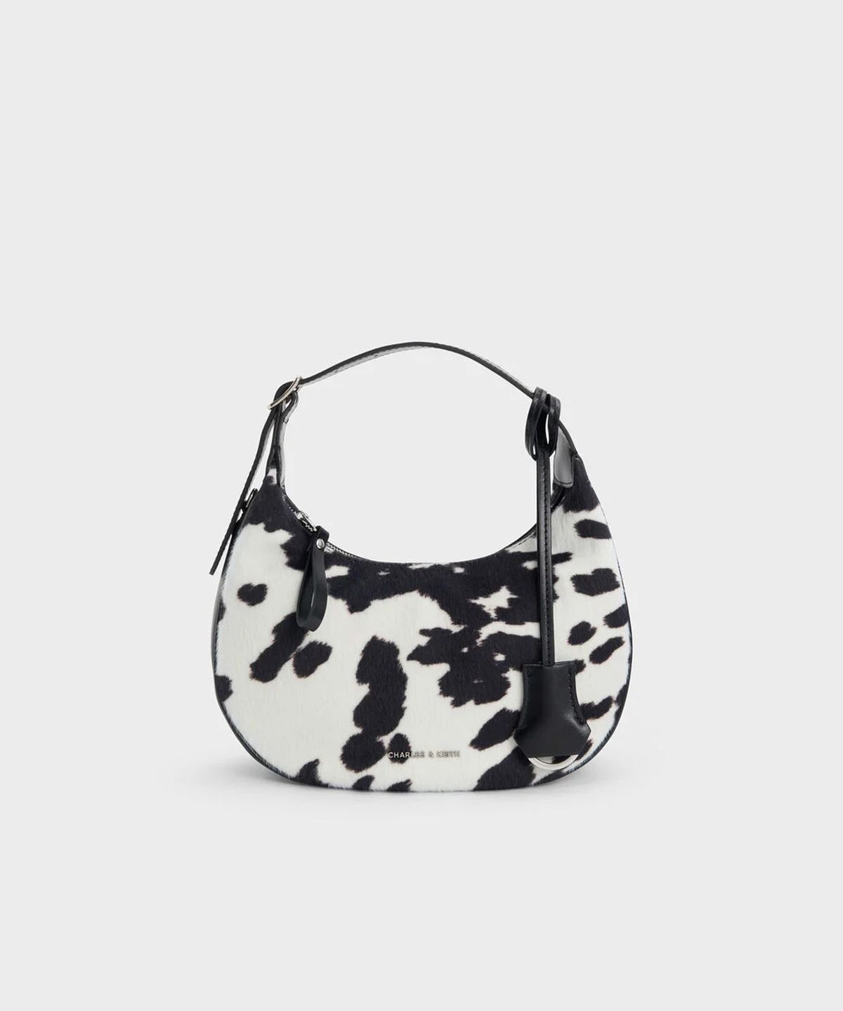 찰스앤키스(CHARLES & KEITH) 베가 퍼리 카우 프린트 호보백 CK2-40840659-B