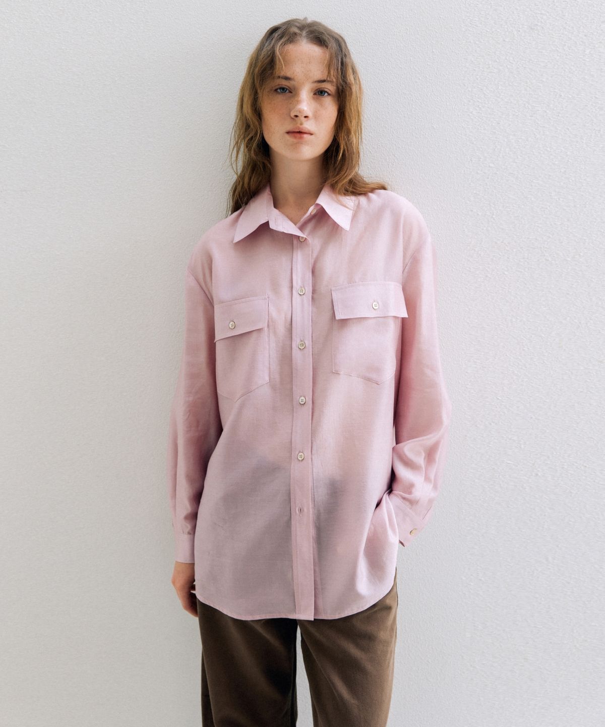 어나우트(UNNOUT) OVERSIZED SHEER SHIRT  PINK
