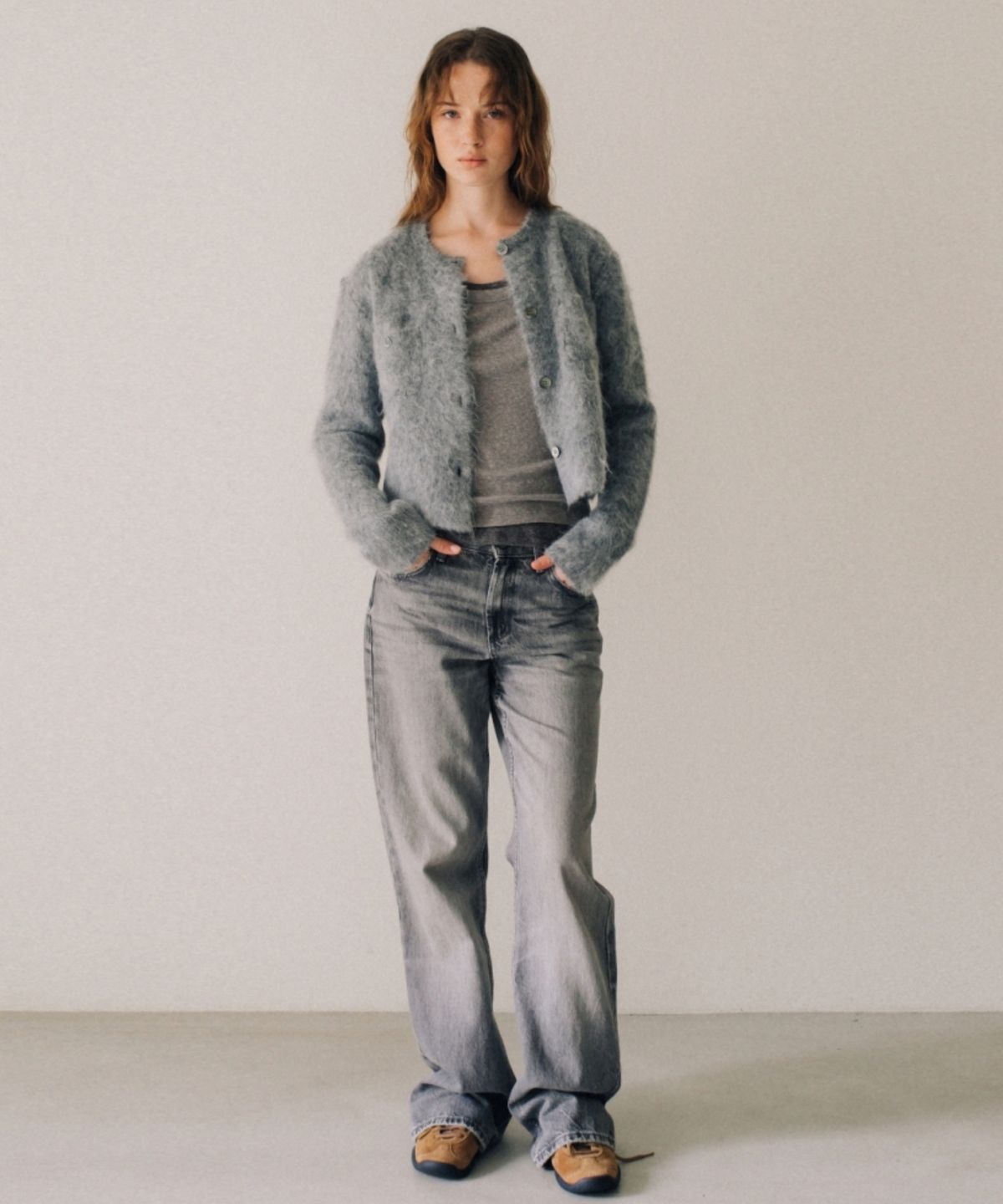 어나우트(UNNOUT) HAIRY WOOL KNIT CARDIGAN GREY