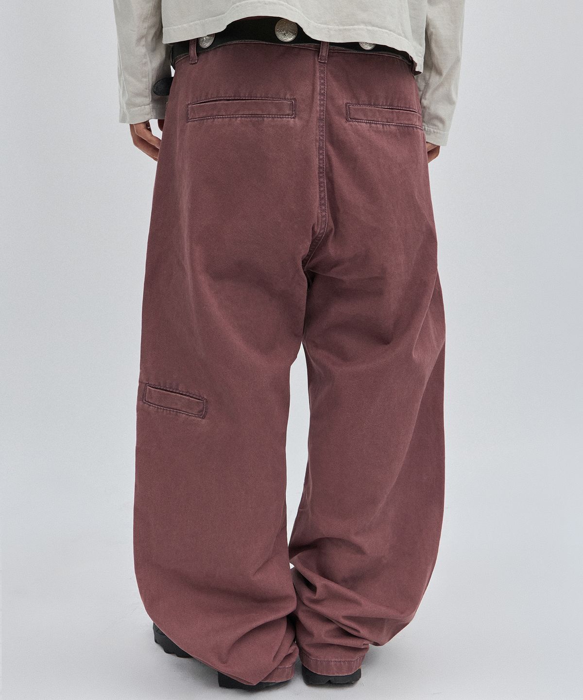 스웨이드(SUADE) [suade X 세종] TWO POCKET PANTS [PLUM]