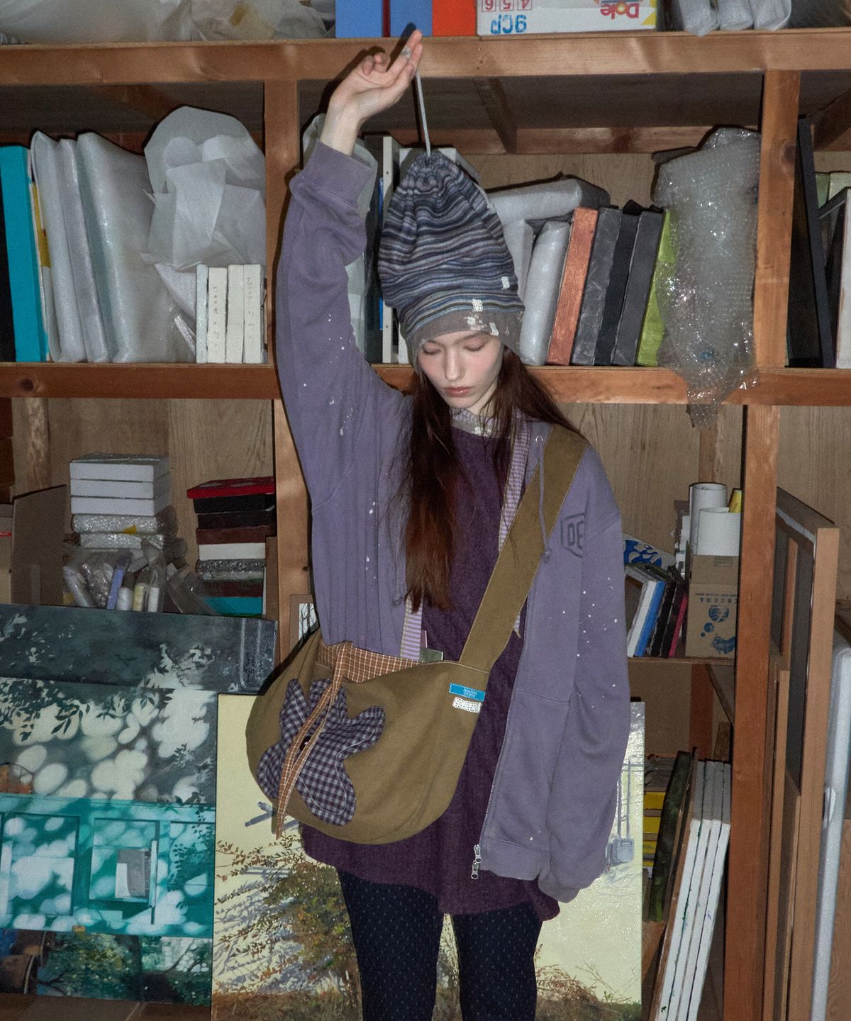 메종크렘(MAISON CREME) Check flower Cross bag_Beige