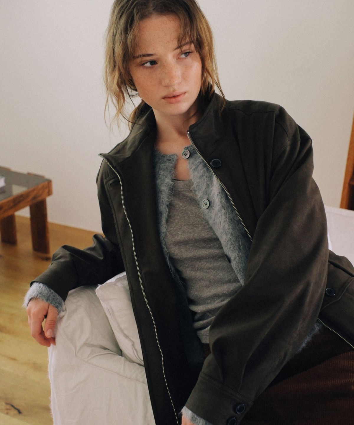 어나우트(UNNOUT) SUEDE BLOUSON JACKET KHAKI